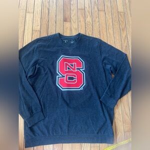 North Carolina NC State Antigua Long Sleeve Shirt Men’s X-Large Embroidered Logo